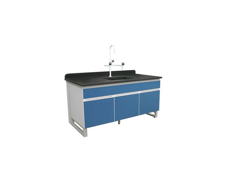 Washing station