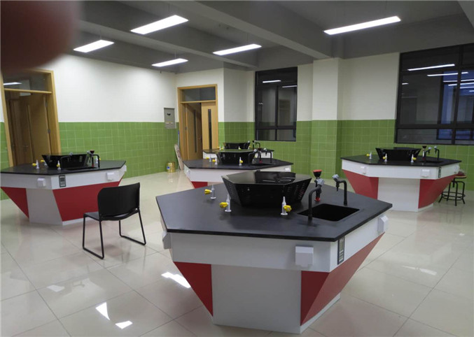 高校实验台